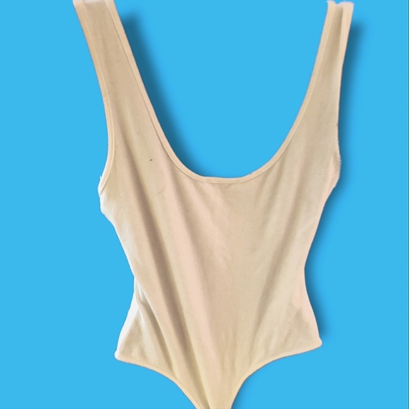 Fashion Nova Large Eyes Wide Shut White Bodysuit - Picture 3 of 8